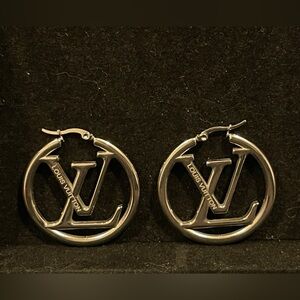 Fashion Jewelry Silver LV Logo hoop Earrings